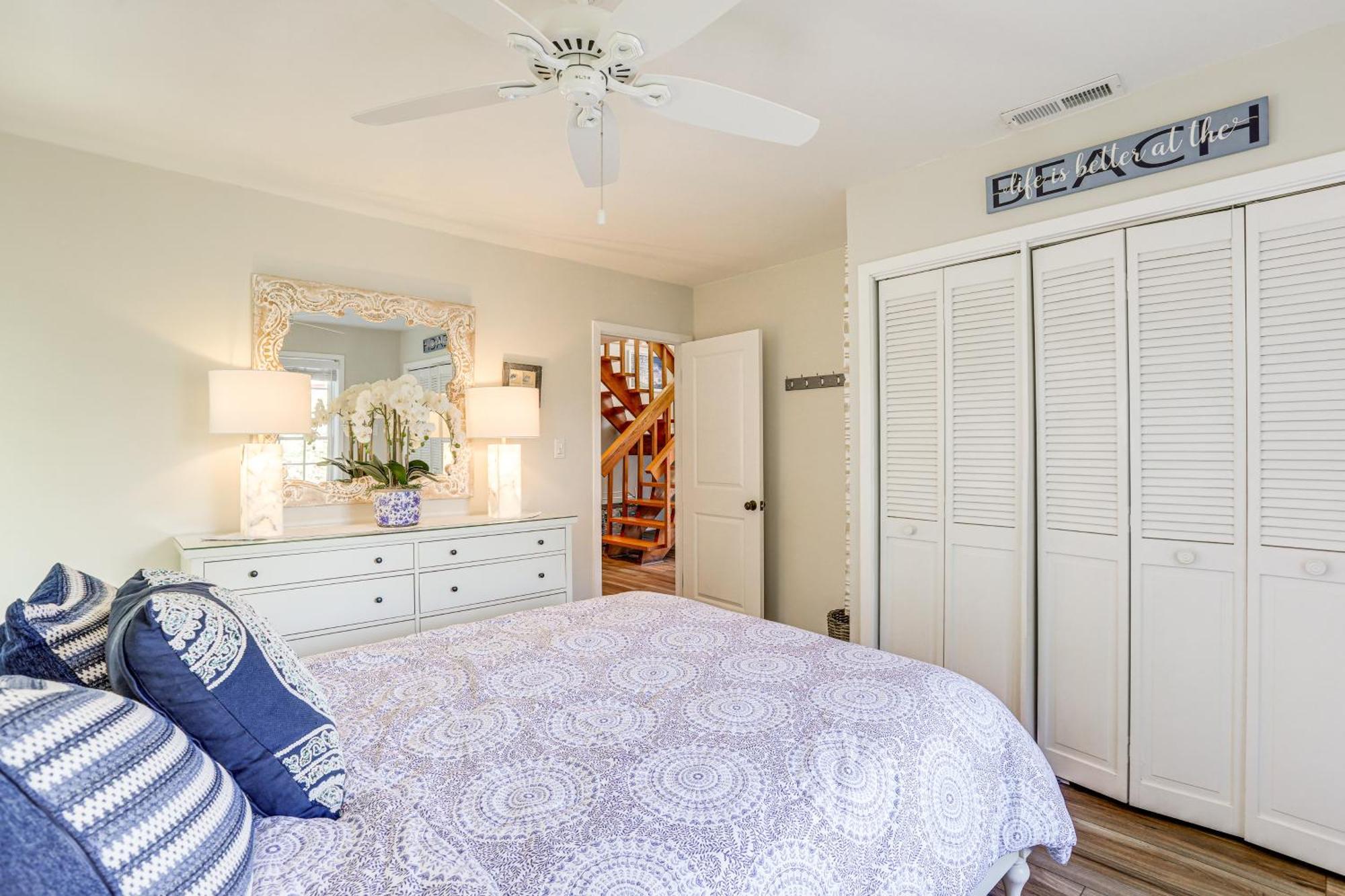 Coastal Cape May Getaway - Steps To Beach! Exterior photo